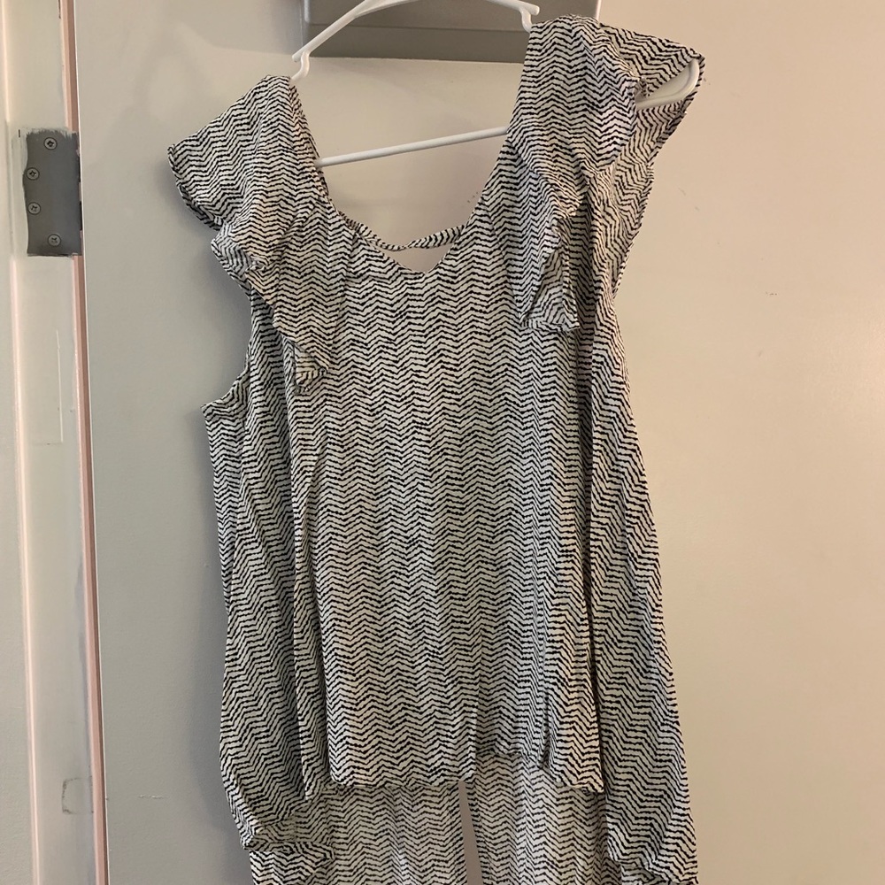 BCBG blouse! Size M Black and White Stripe